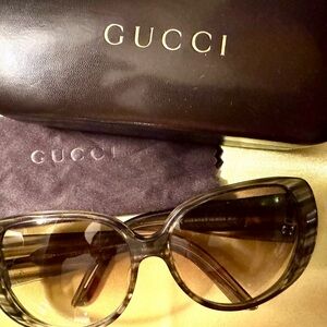 Gucci Women's Grey Big Sunglasses